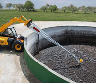 G&uuml;llemixer mit &Ouml;lmotorantrieb